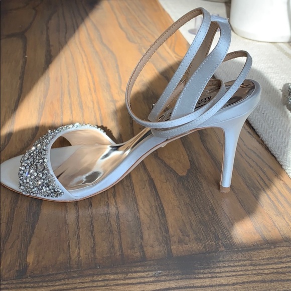 Badgley Mischka Jen in White Satin - Picture 2 of 4